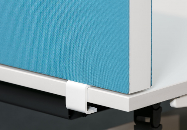 Kubik_desk_50_Auftisch_1_Klemme_2