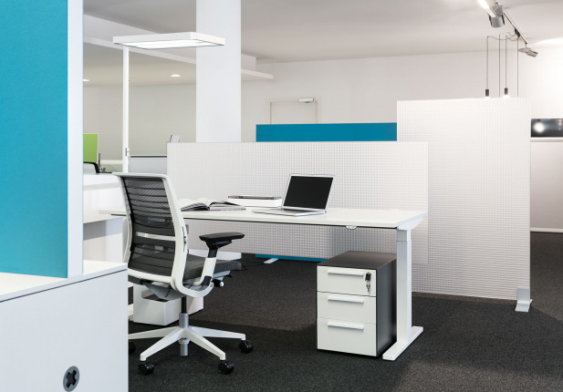 Lightwall_desk_27_hintertisch_4